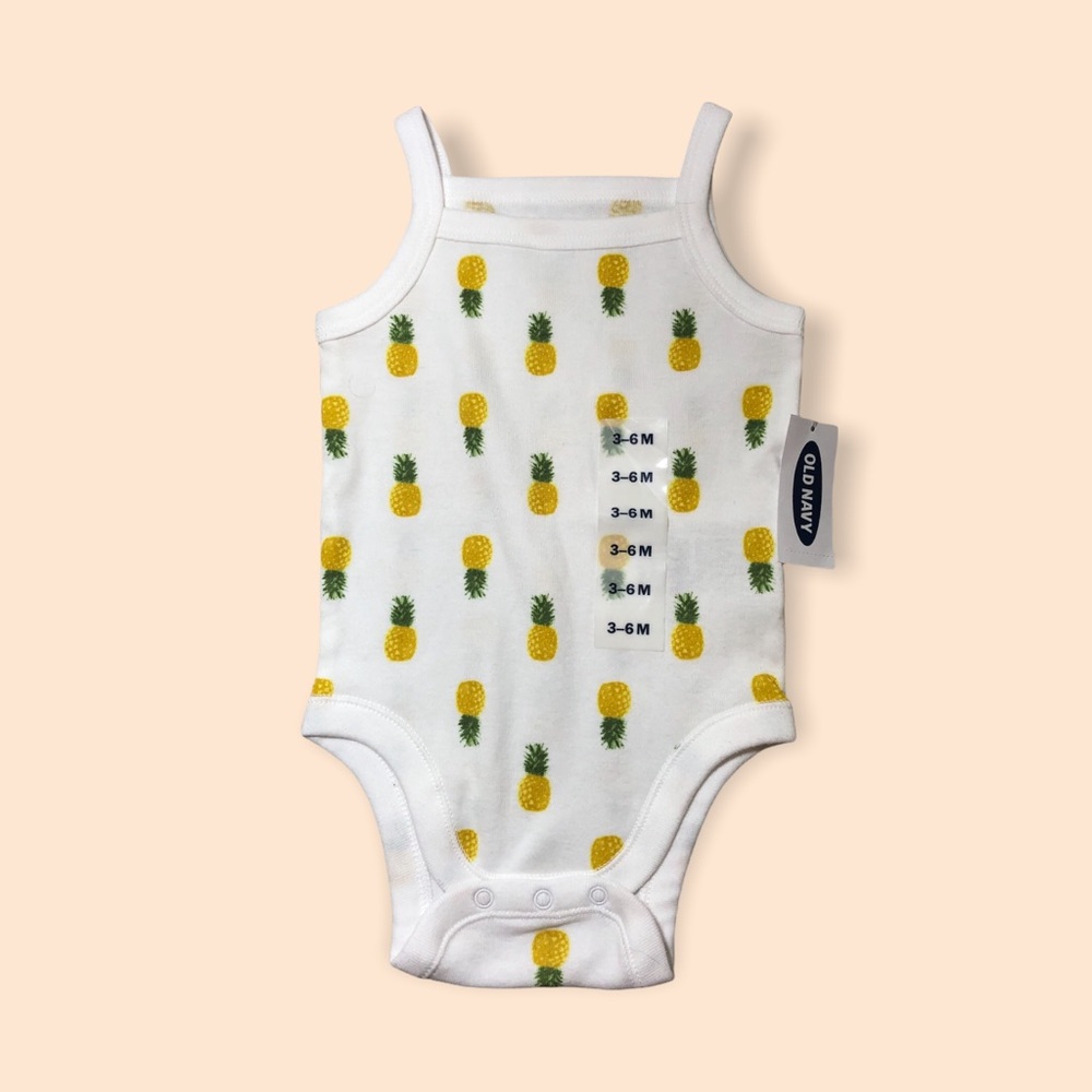 NWT Pineapple printed onesie 🍍